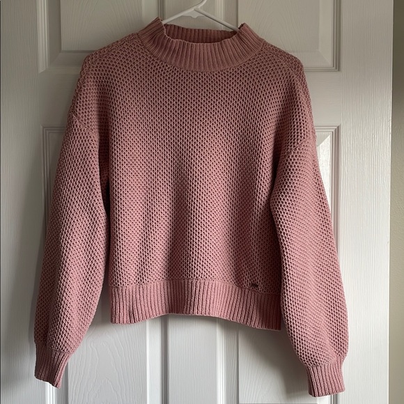Hollister Women's Pink Sweater - Picture 1 of 8